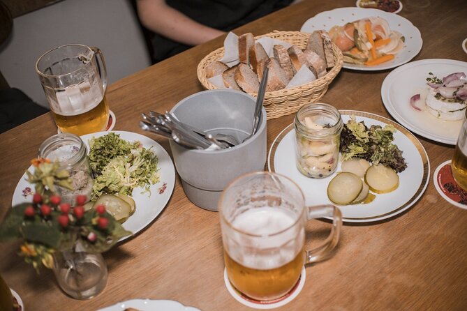 Hidden Beer Gems of Old Prague - The guide makes the difference