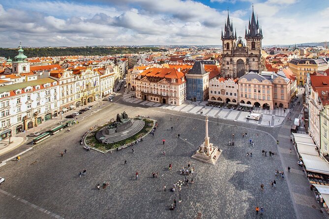 Hidden gems of Prague & City sightseeing - Walking tour - The narrowest street and Lennon Wall