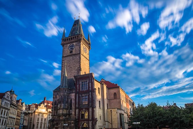 Johnny's Prague Photography Tour - Old Town Square and the Týn Church, 40 minutes