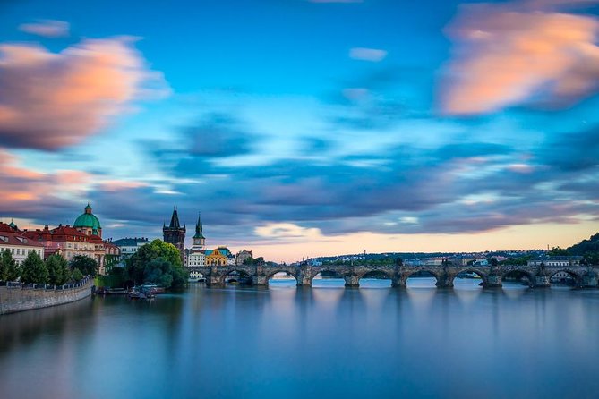Johnny's Prague Photography Tour - Charles Bridge from less obvious angles, 20 minutes