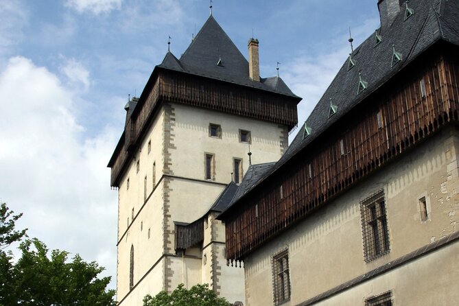 Karlstejn Castle in Vintage Convertible Car - Price, Group Size, and Overall Value