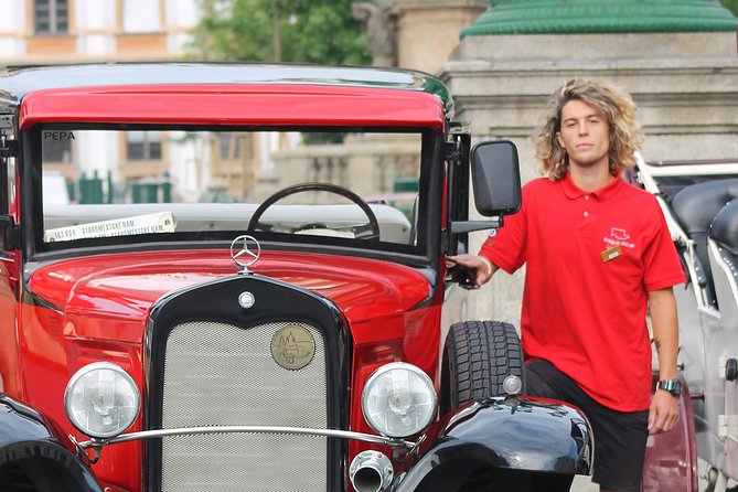 Kutná Hora Medieval Town in Vintage Cabrio car - Price and what you receive for the group rate