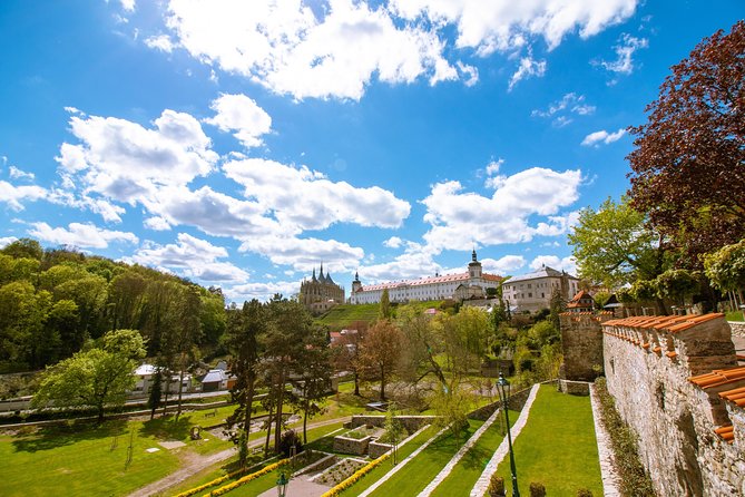 Kutna Hora Private Day Trip from Prague by Train - Sedlec Ossuary: striking, small, and not for everyone