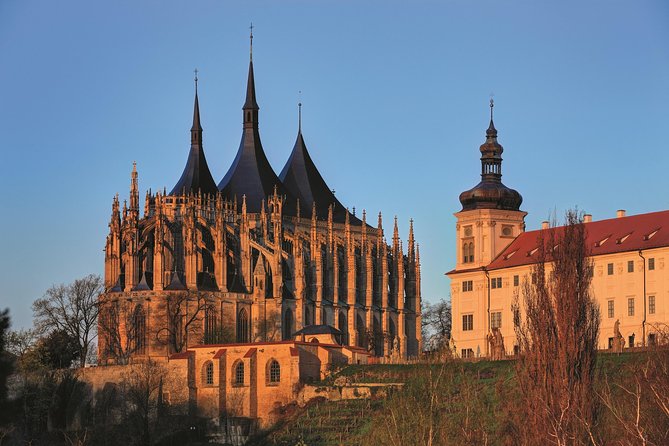 Kutna Hora & St. Barbara Cathedral & Ossuary - Walking the Historic Center in Just 25 Minutes