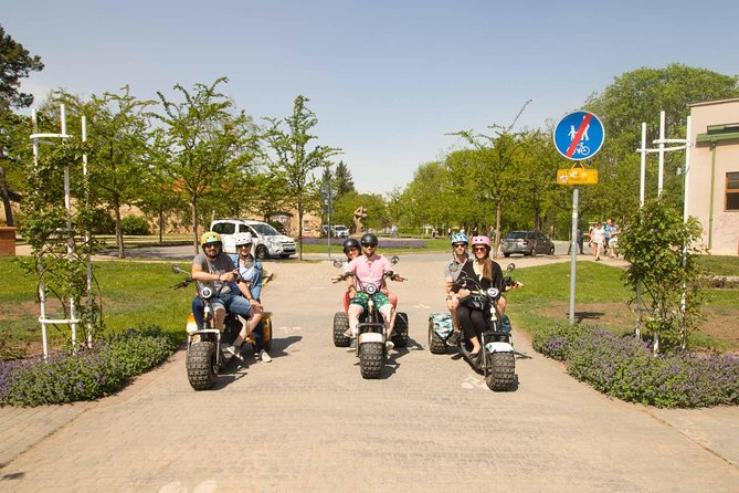 Live-Guided Tour - Trike-Harley Adventure of Prague - Starting in Malá Strana with helmets and a test ride