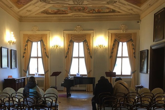 Lobkowicz Palace Concert in Prague Ticket - Dress code and audience expectations
