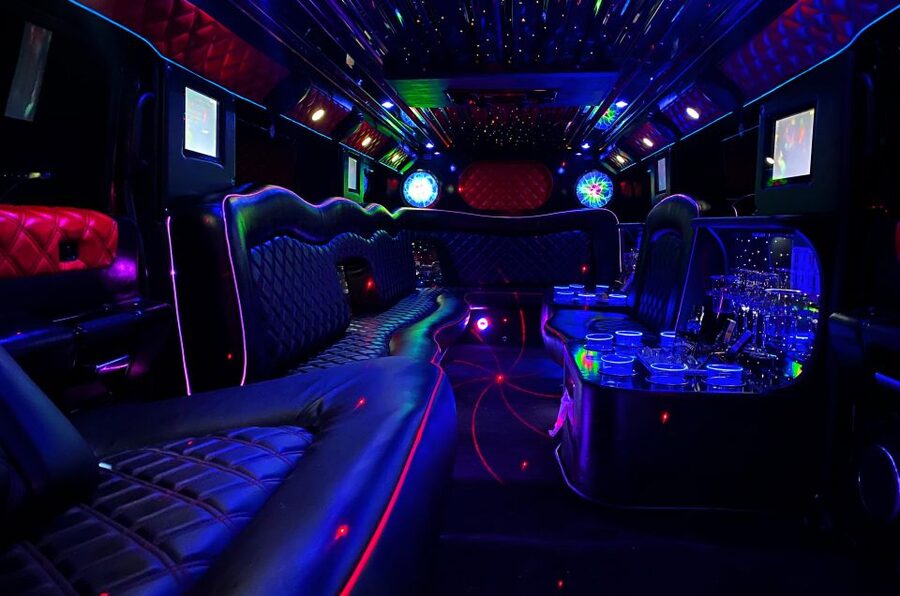 Long Hummer or Cadillac Limousine Party Ride - Choosing between the Long Hummer and Long Cadillac
