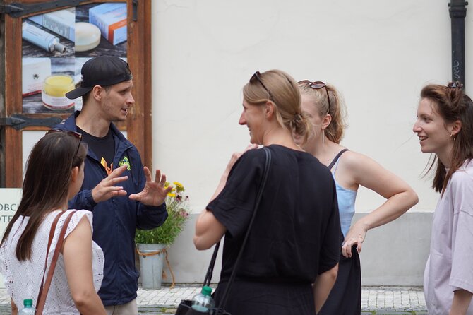 One Day See-it-All Prague Tour & River Boat Cruise with PragueWay - Lunch in Lesser Town, with your own choice of restaurant
