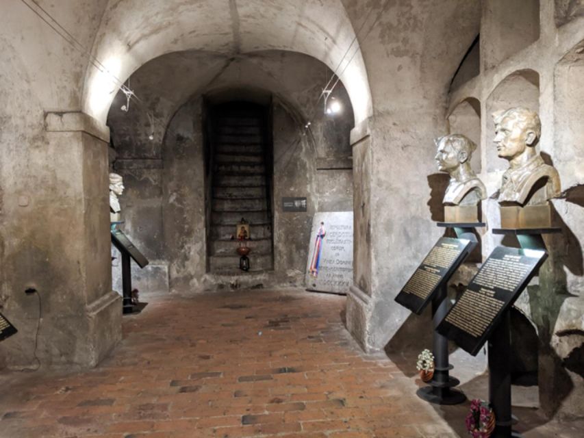 Operation Anthropoid Tour or Terezín Concentration Camp Tour - The Small Fortress and its prison history