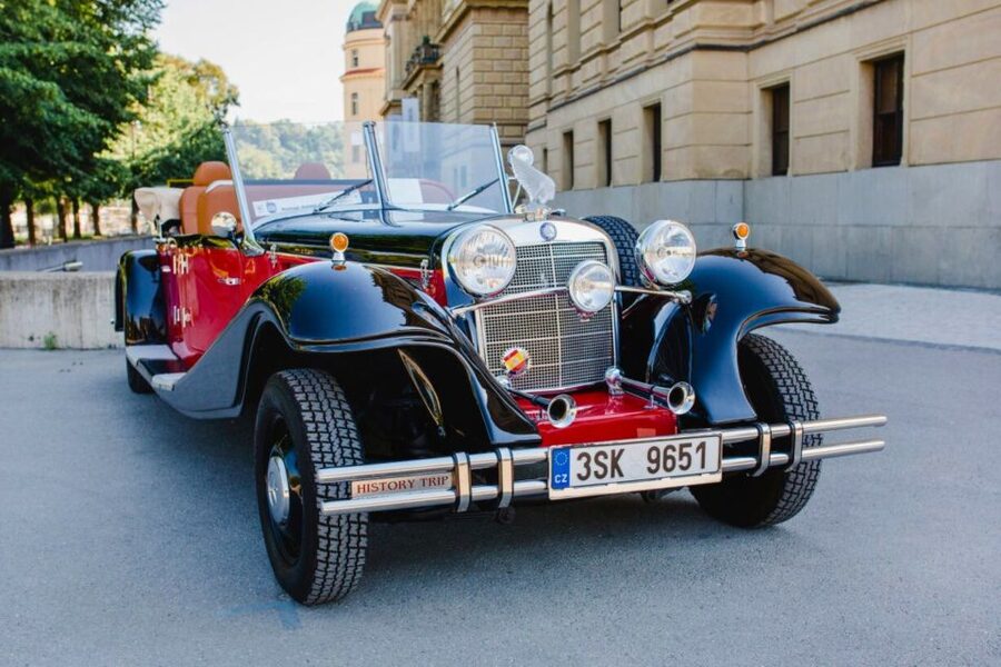 Prague: 1-Hour Private Tour in Vintage Car - Should you book this Prague car tour?