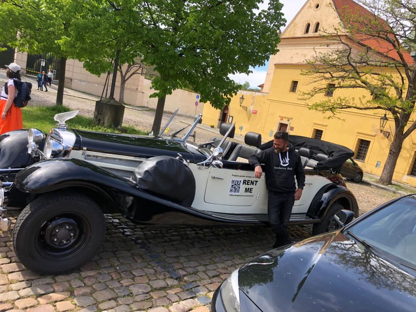 Prague: 1-Hour Private Tour in Vintage Car - What the car feels like in real conditions