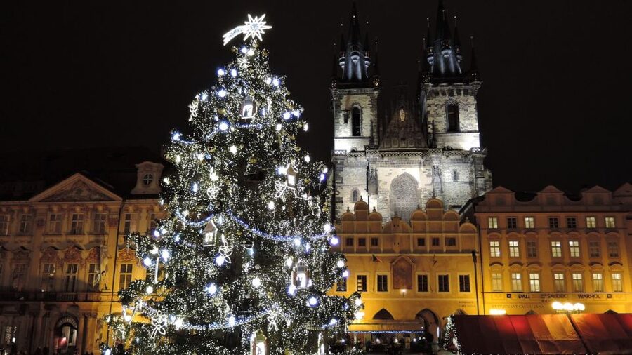 Prague: 2-3h Magical Christmas Markets Tour with Inclusions - Old Town Square: Prague’s grand Christmas setting