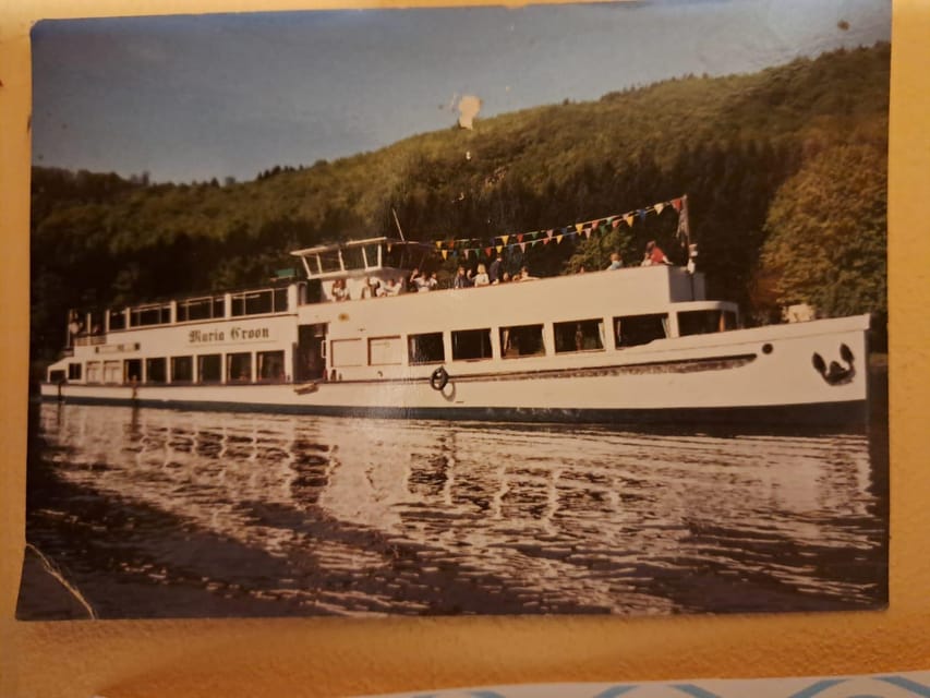 Prague: 2-Hour Historic Boat Cruise with Delicious Lunch - Why the Vltava gives you a better view of Prague