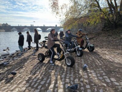 2-Hour Trike Live Guided Tour of Old Town