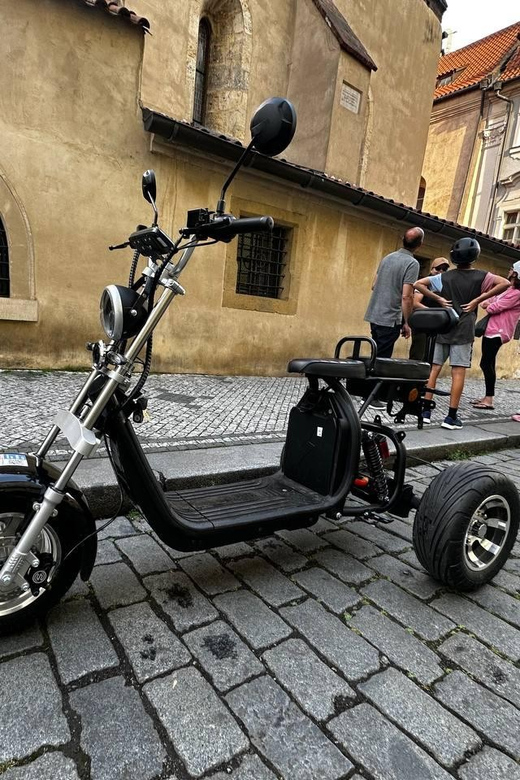 Prague: 2 hours FUN TRIKE tour in Prague with guide - Why the E-Trike Works Well in Prague