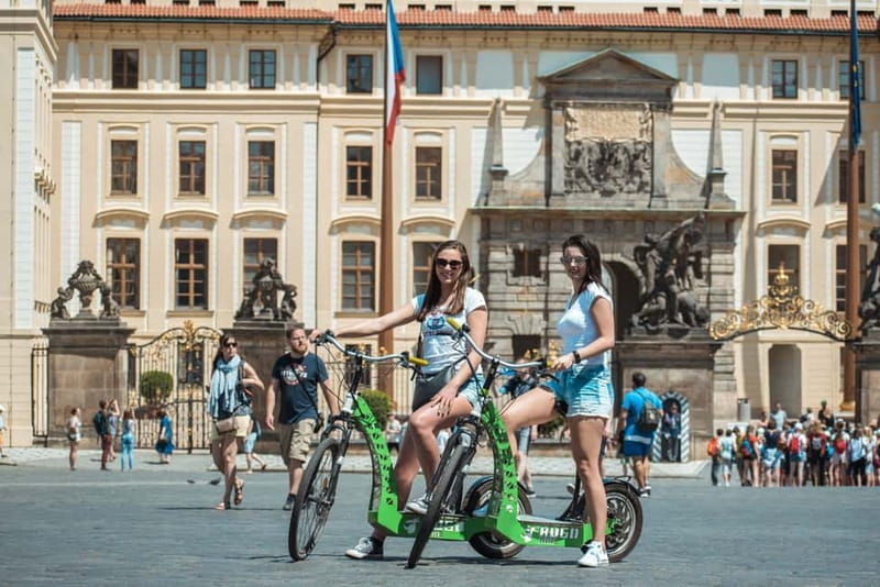Prague: 3-Hour E-Scooter Tour in German - Why an electric scooter works well in Prague