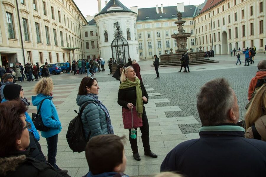 Prague: 3-Hour Old Town and Prague Castle Tour in German - Why this three-hour route works for a first day