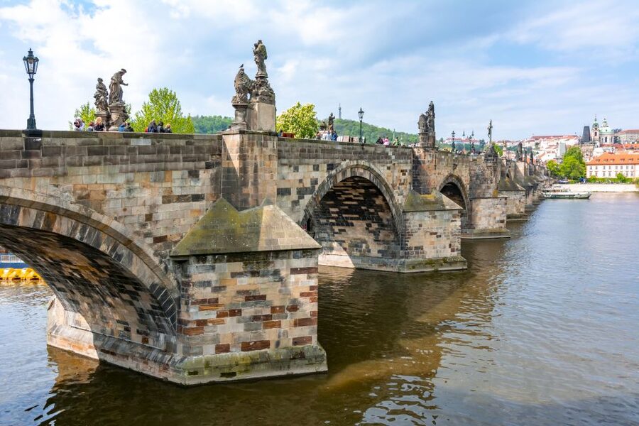Prague: 3-Hour Old Town and Prague Castle Tour in German - Golden Lane, Daliborka Tower, and the final view