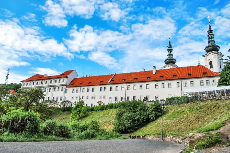 Prague: 4-Hour Segway and Scooter Tour with Lunch and Drinks - Switching to a Segway near Strahov