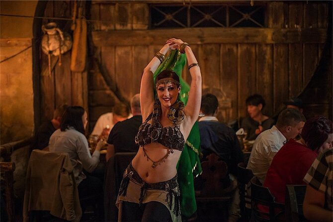 Prague 5 Courses Medieval Dinner and Live Performances - What arrives on the plate