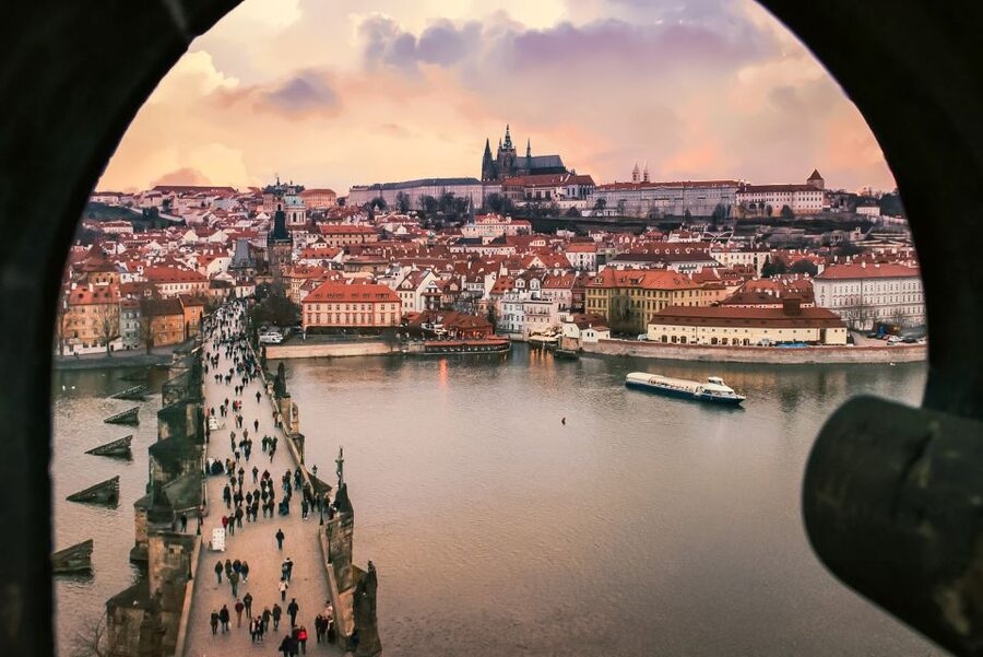 Prague: 50-Minute Sightseeing Evening Cruise - Why Prague looks different from the Vltava