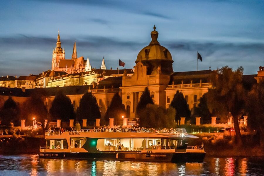 Prague: 50-Minute Sightseeing Evening Cruise - Should you book this Prague evening cruise?