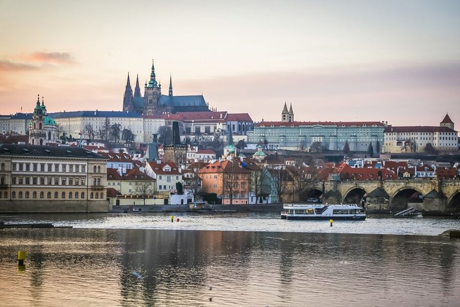 Prague: 50-Minute Sightseeing Evening Cruise - Is $21 good value for this Prague cruise?