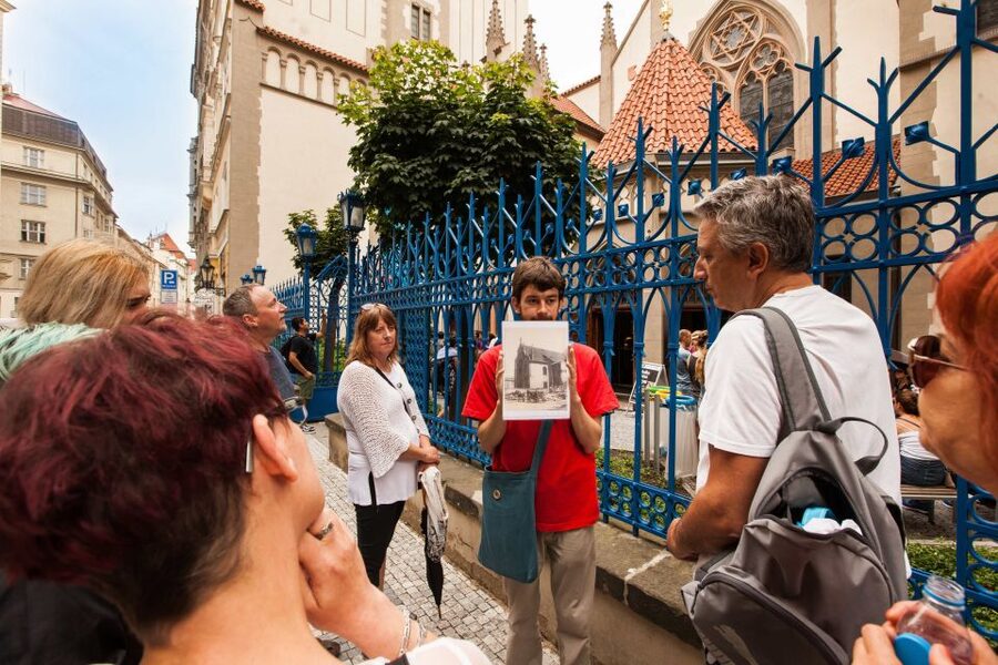 Prague: 6-Hour City Tour including Cruise and Lunch - How good are the guides?