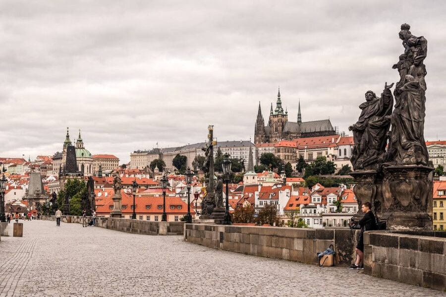 Prague: 6-Hour Tour with River Boat Cruise and Lunch - Who should book this Prague day tour?