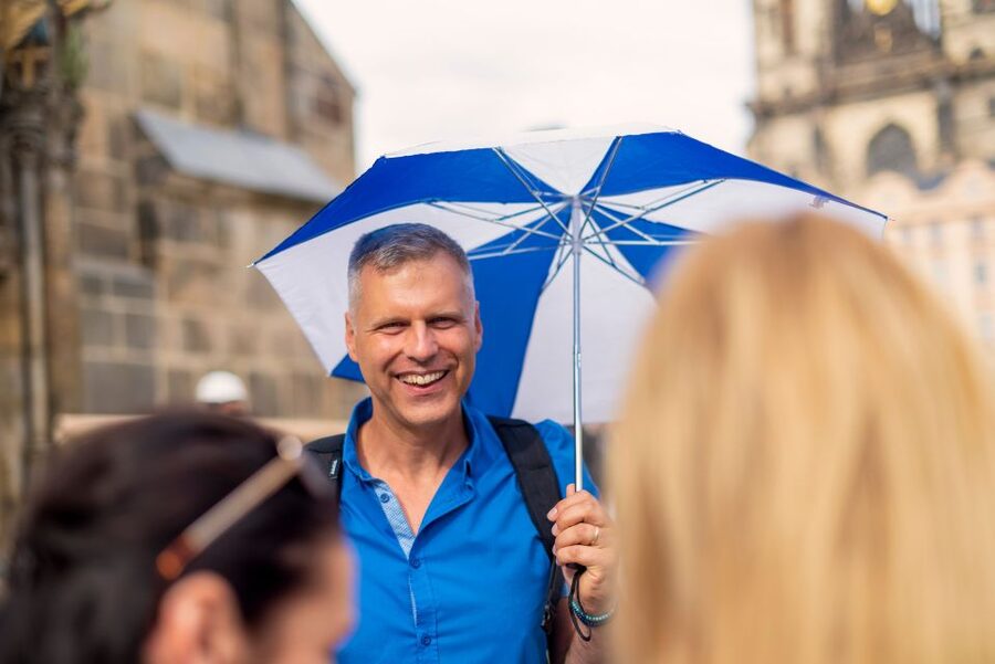 Prague: 6-Hour Tour with River Boat Cruise and Lunch - Taking the tram up to Hradcany