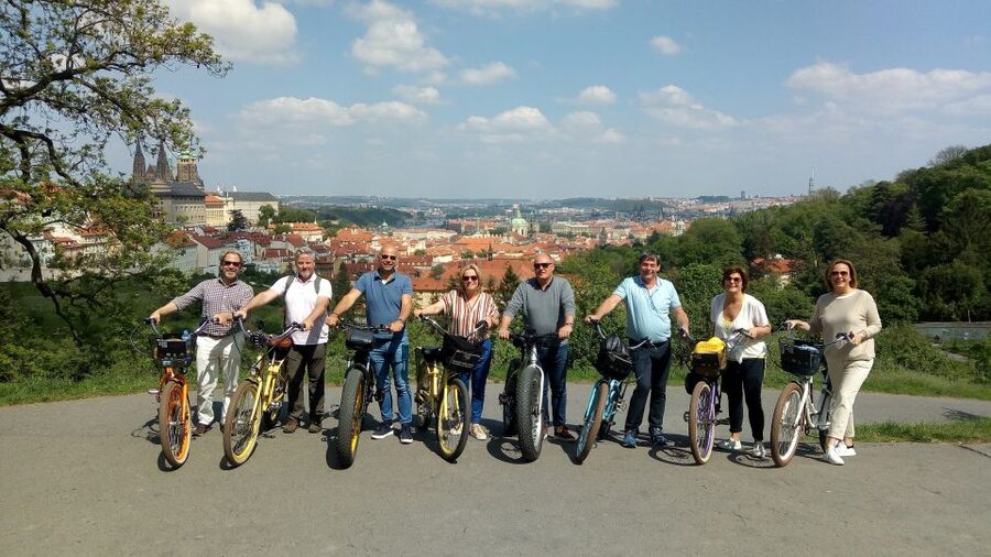 Prague: 7 Best Viewpoints of Prague E-Bike Tour - Prague Castle: a short stop with a major view