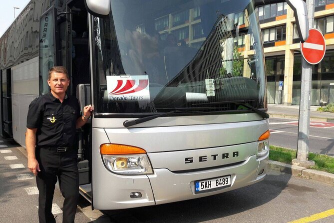 PRAGUE AIRPORT - CITY TRANSFERS in Spanish - Who will get the most from this transfer