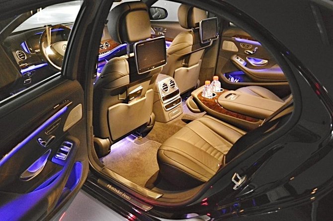 Prague airport luxury transfer by a Mercedes Benz S class - Booking the ride back to Prague Airport
