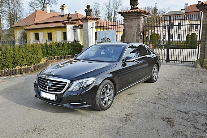 Prague airport luxury transfer by a Mercedes Benz S class - What the $153.78 price really buys