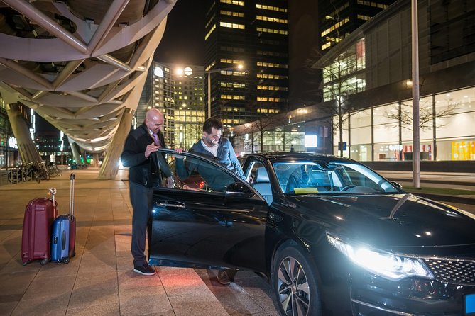 Prague Airport (PRG) Departure Transfer from Prague City - Key points before you book