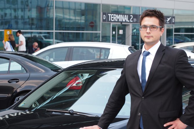 Prague Airport Shared Arrival Transfer - Who will get the most from this transfer