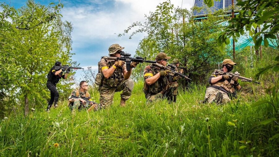 PRAGUE AIRSOFT SHOOTING GAMES - Unlimited ammunition and what it changes