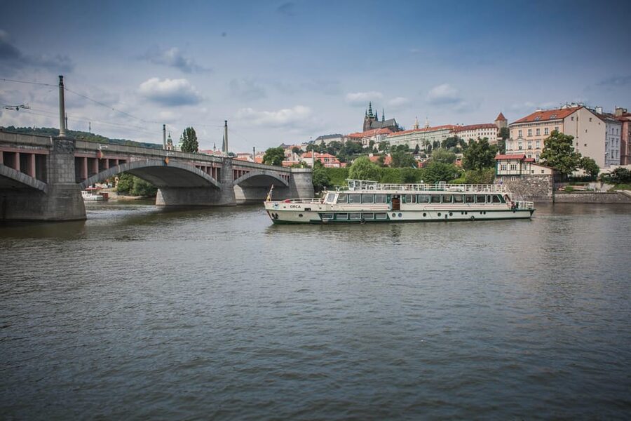 Prague: An unforgettable 2-hour cruise on the Vltava River. - Prague Castle from the river