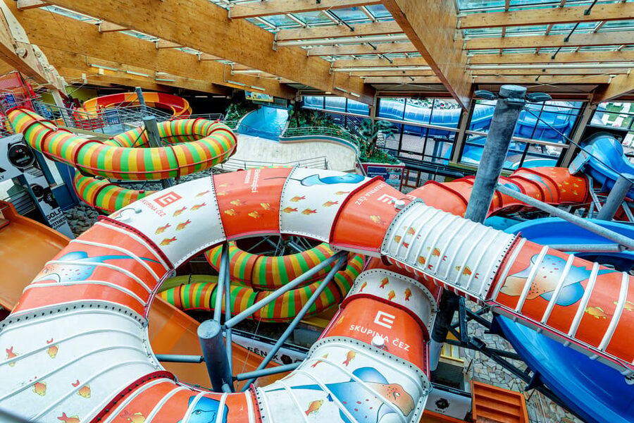 Prague: Aquapalace Indoor/Outdoor Water Park Ticket - Why the pools matter for a family day