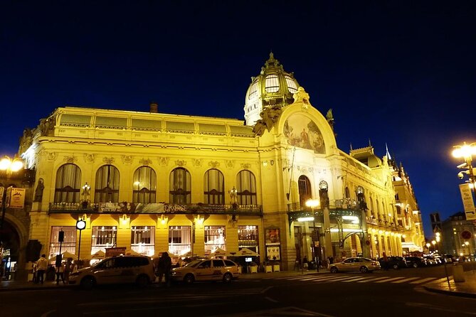 Prague Art Nouveau and Cubism Walking Tour - Why Prague’s Art Nouveau is best understood on foot