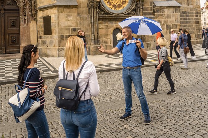 Prague Astronomical Clock Tower Ticket+20min Intro & opt. E-guide - Finding the office before you find the clock