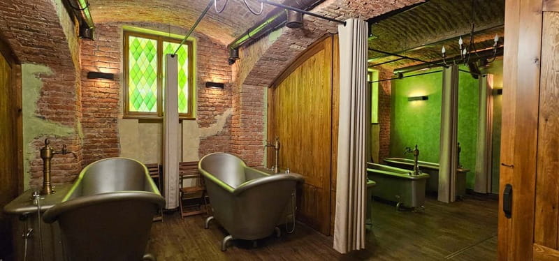 Prague: Beer and Wine Spa Bath with Salt Cave Experience - Privacy, cleanliness, and the overall setting