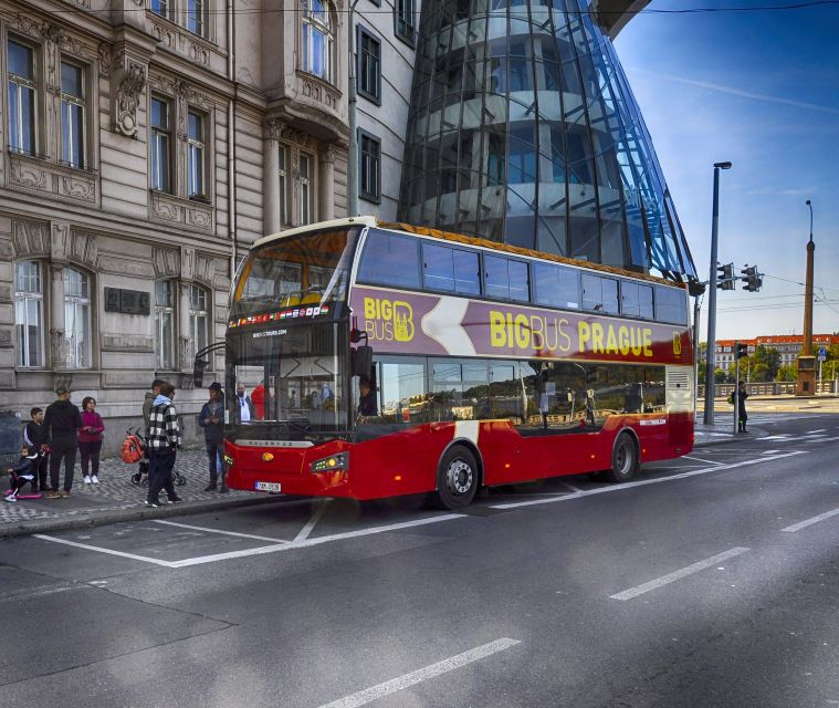 Prague: Big Bus Hop-on Hop-off, Castle Tour and River Cruise - The red route is the practical way to reach Prague Castle
