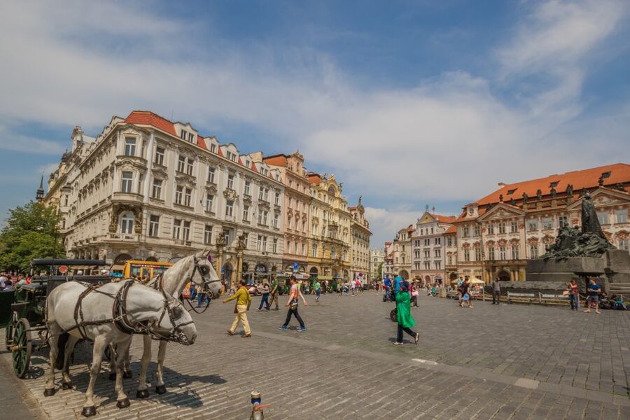 Prague: Big Bus Hop-on Hop-off, Castle Tour and River Cruise - Why the 48-hour ticket is often the better buy