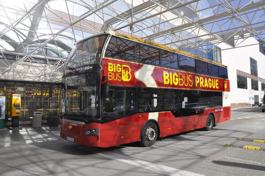 Prague: Big Bus Hop-on Hop-off, Castle Tour and River Cruise - The green route brings you closest to central Prague