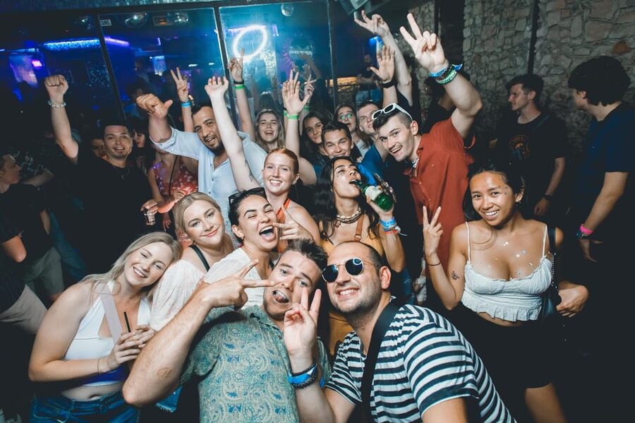 Prague: Boat Party with Unlimited Drinks & After Party Entry - What the $22 price really gets you