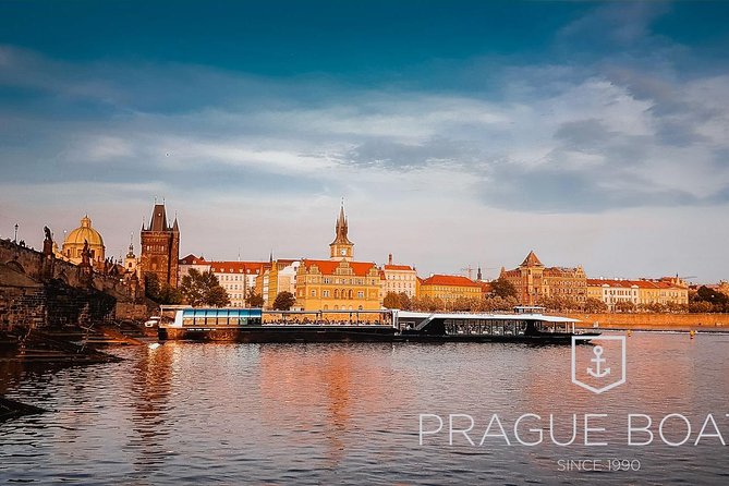 Prague Boats 3-hours Crystal Dinner Cruise - The river route and what you will see