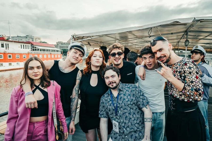 Prague: Booze Cruise with Open Bar and Duplex Entry - A sunset party on Prague’s Vltava