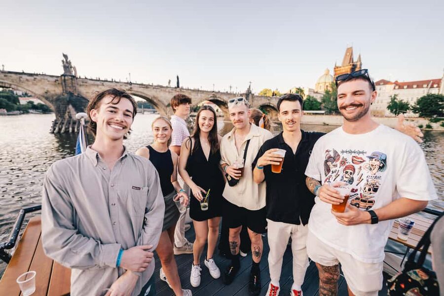 Prague: Booze Cruise with Open Bar and Duplex Entry - My verdict on the Prague booze cruise
