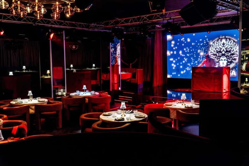 Prague: Cabaret Show at Medusa - Nightlife Prague - Dress code and age rules